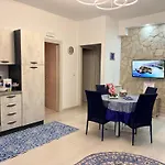 Stefy's House Apartament *